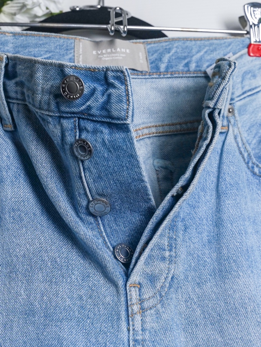 Everlane 90s Cheeky Jean Organic Cotton Light Wash Button Fly Straight Leg - Picture 5 of 6